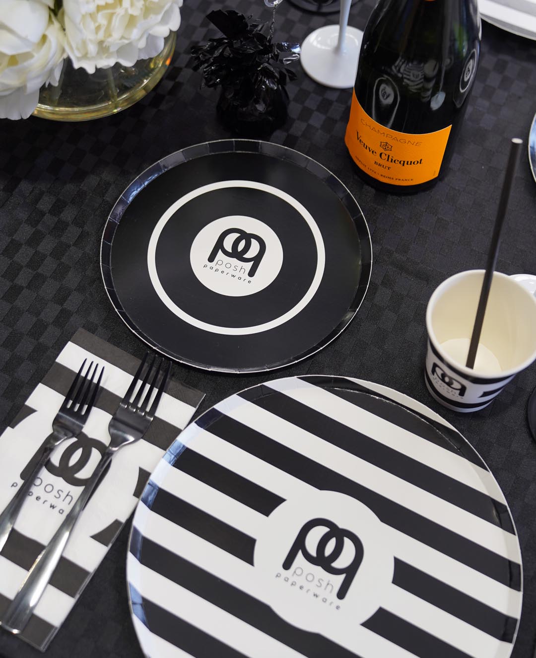 designer disposable tableware | Posh Paperware